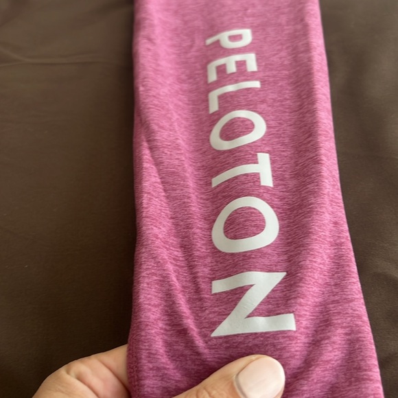 Beyond Yoga Peloton leggings - Picture 4 of 4